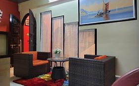 Stay Inn Eastwood Guest House